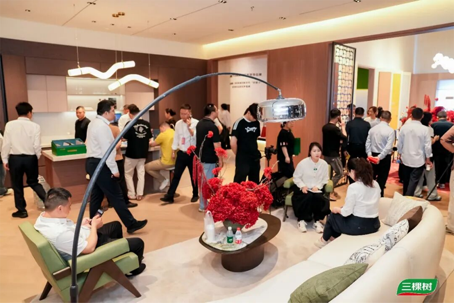 2026廣州定制家居展-三棵樹小森板展館亮點1346